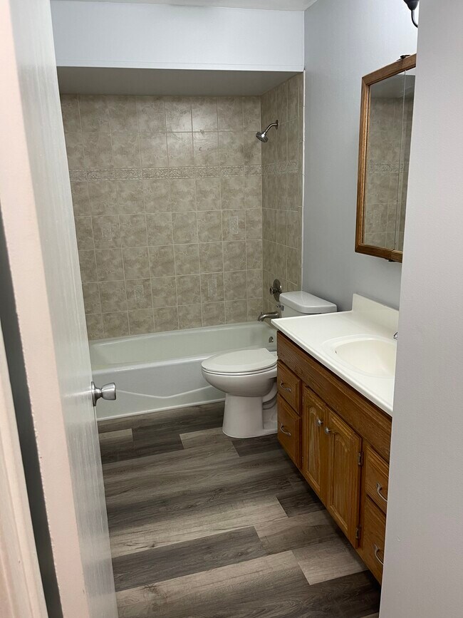Building Photo - 644 Gannet Dr