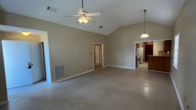 Building Photo - 1523 Avenue O