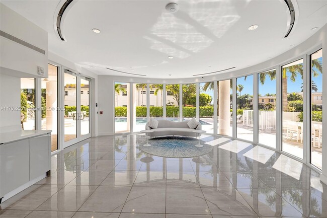 Building Photo - 612 Bayshore Dr