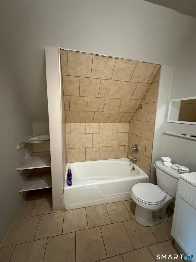 Building Photo - 65 Liberty St