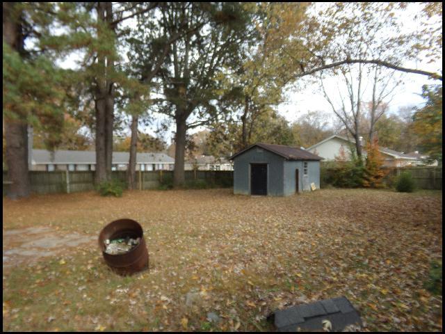 Building Photo - 107 S Holly St