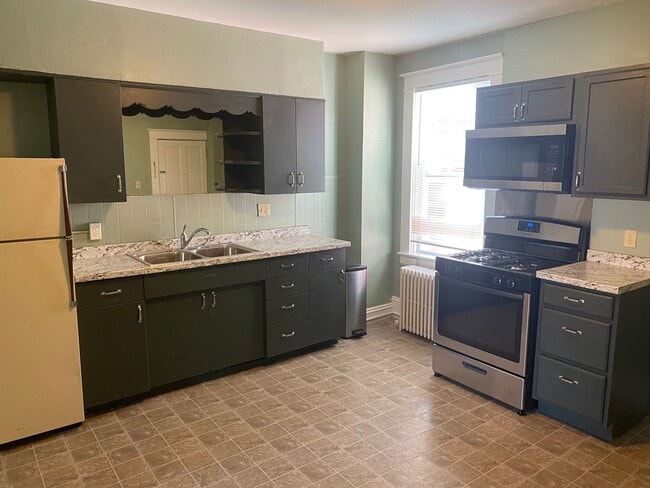 Primary Photo - One Bedroom Apartment in Lancaster City