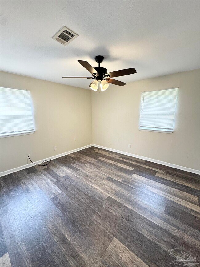 Building Photo - 9037 El Matador Dr
