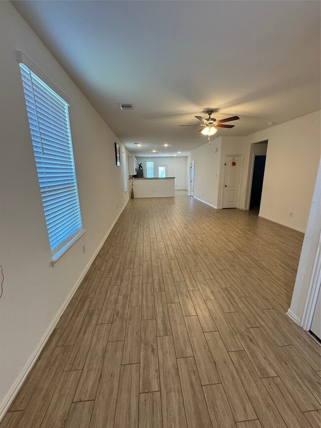 Building Photo - 31303 Whitfield Ct