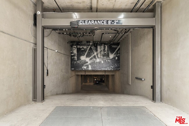 Building Photo - 7428 Santa Monica Blvd