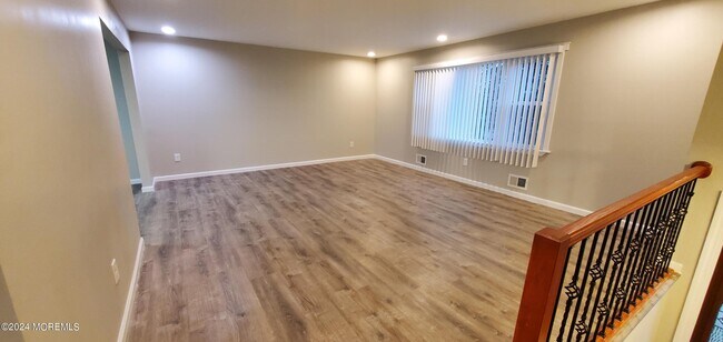 Building Photo - 1620 Union Ave