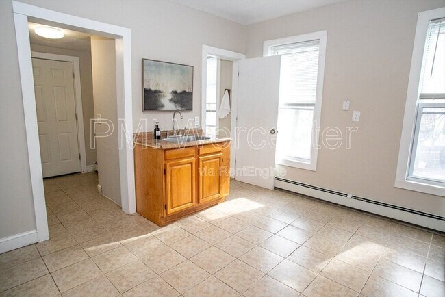 Building Photo - 73 Green Hill Pkwy