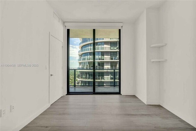 Building Photo - 45 SW 9th St