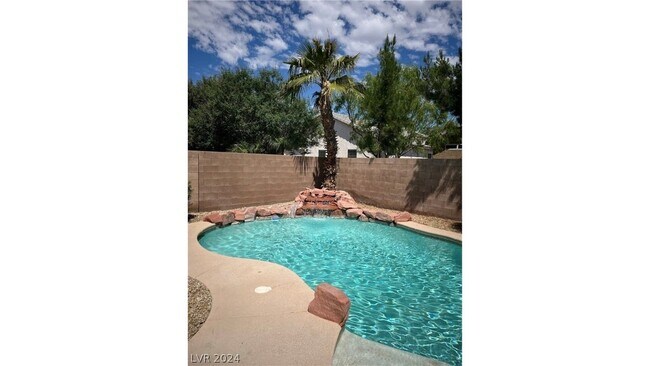 Building Photo - 7584 Splashing Rock Dr
