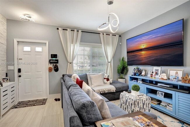 Building Photo - 7921 Sanibel Dr