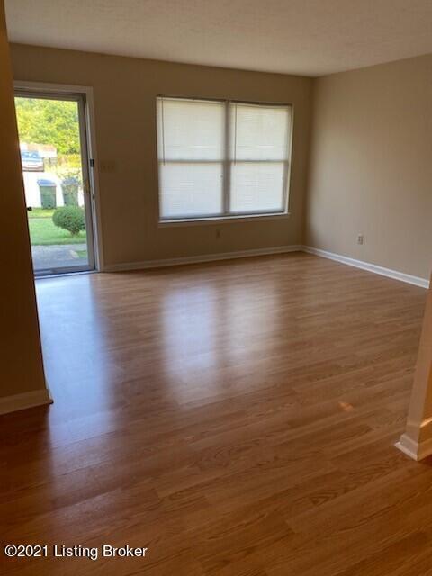 Building Photo - 4015 Tally Ho Ct