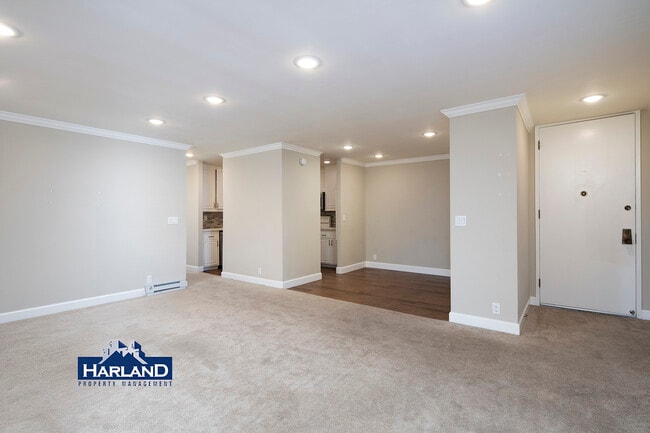 Building Photo - 7811 Eads Ave
