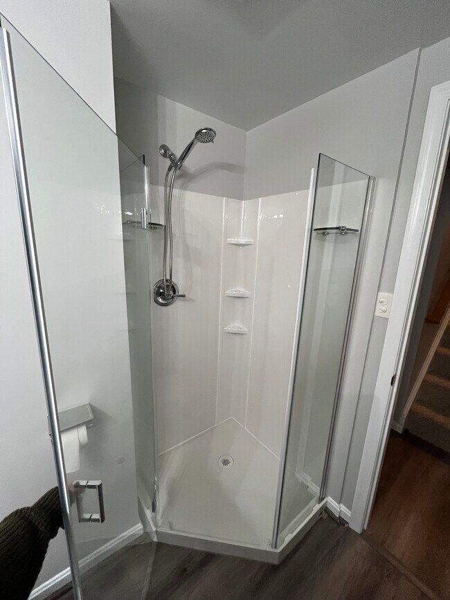 shower with handheld - 500 Meadow Hall Dr