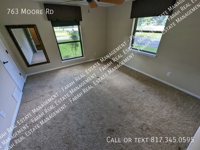 Building Photo - 763 Moore Rd