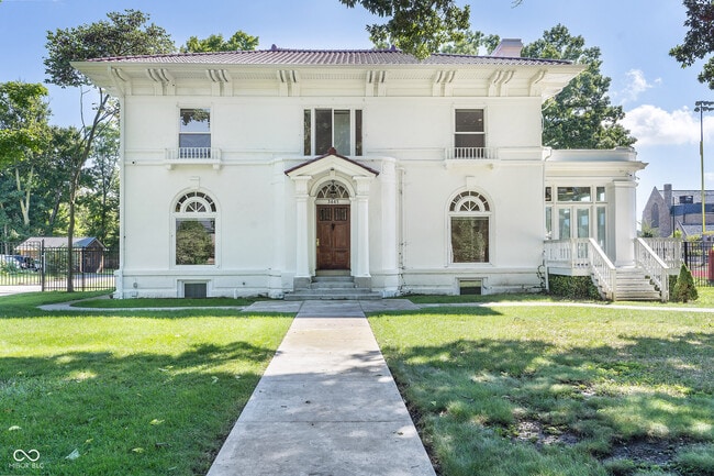 Primary Photo - 3445 N Washington Blvd
