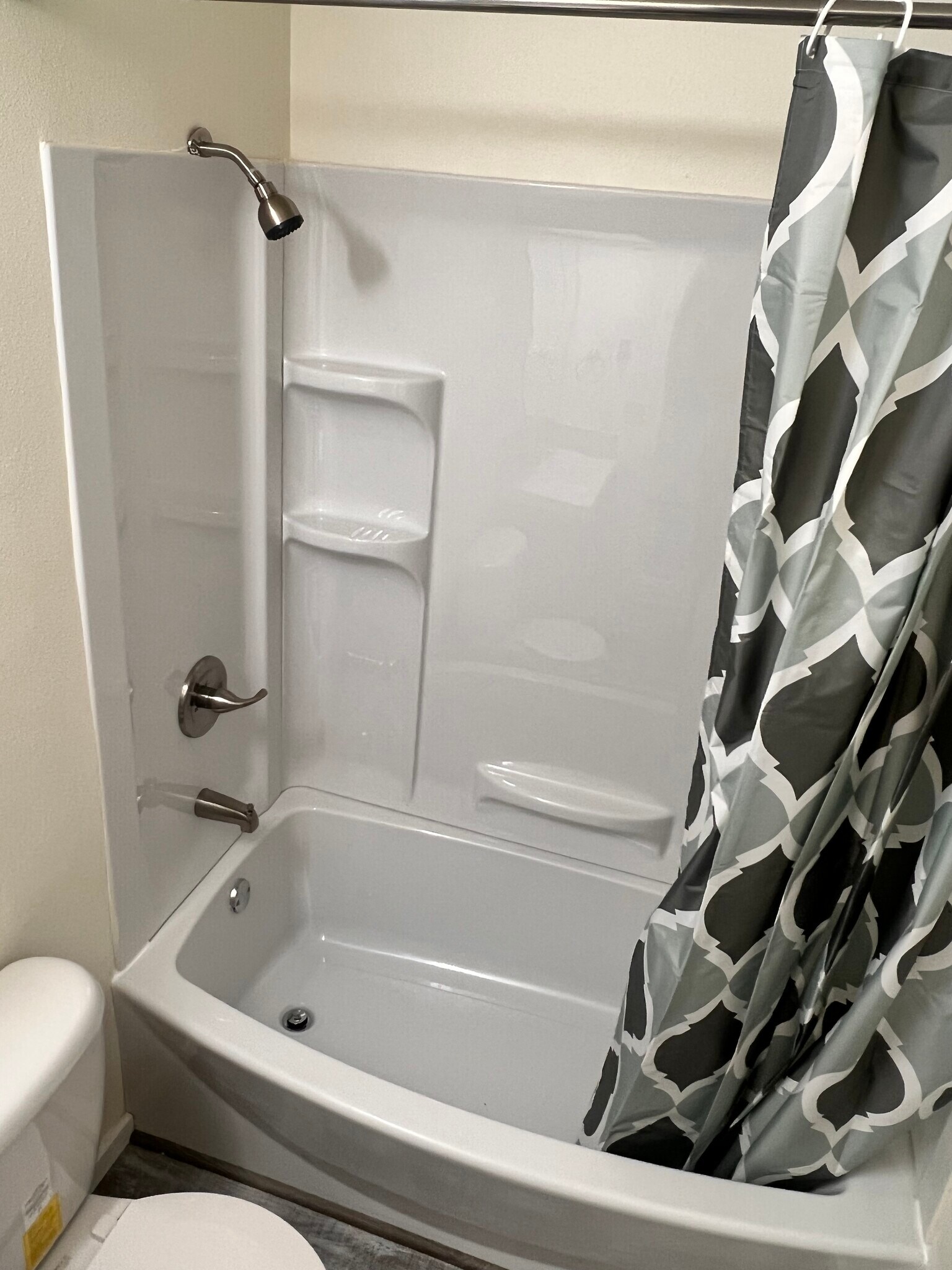 Building Photo - 530 Front St