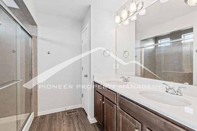 Building Photo - 6684 Thicket Pass Ln