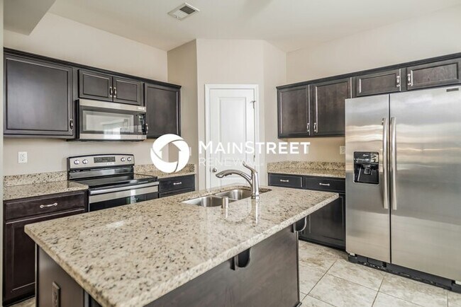 Building Photo - 4 Bedroom Pet-Friendly Home in Mount Washi...