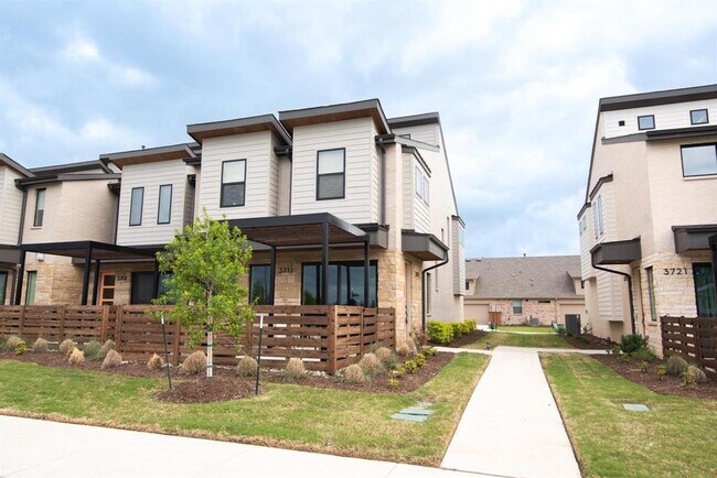 Building Photo - 3711 Pine Leaf Ln