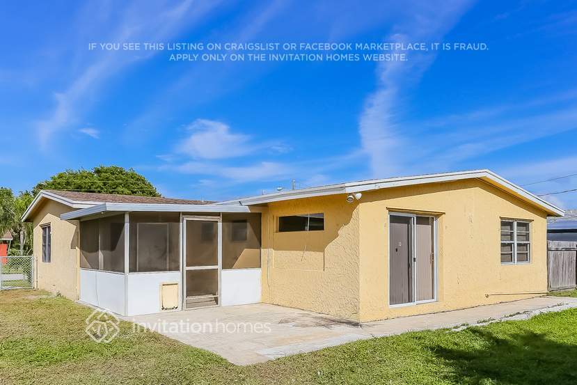 Building Photo - 1302 W Broward St