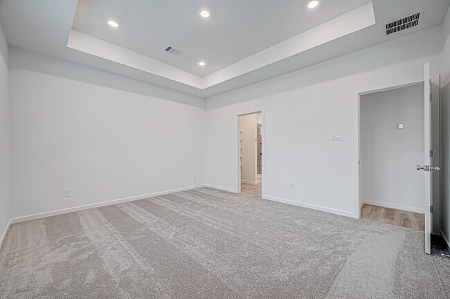 Building Photo - 9746 Pettus Crk Dr