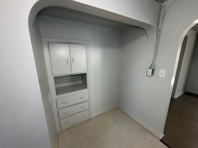 Building Photo - 2204 W College Ave