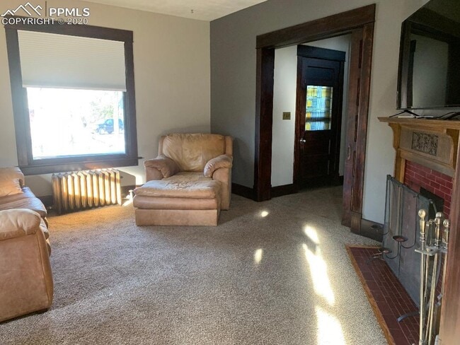 living room - 119 Cheyenne Blvd