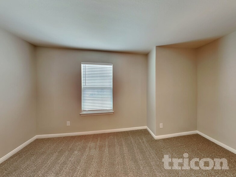 Building Photo - 3022 Citron Garden