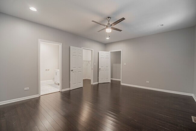 Building Photo - 1906 W 17th St