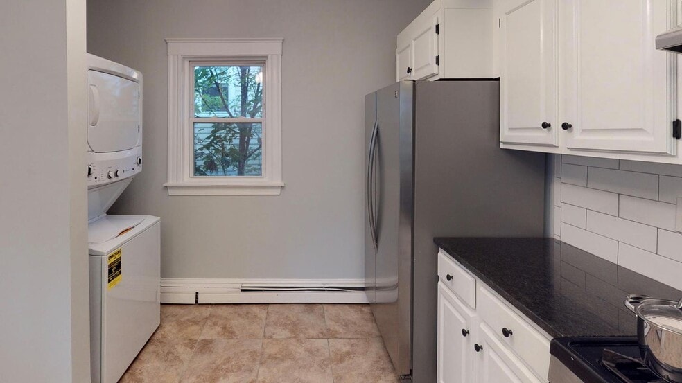 Building Photo - 110 Greenbrier St