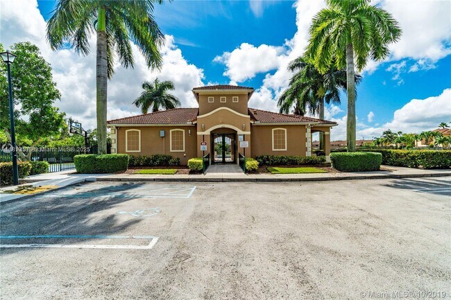Building Photo - 14758 SW 9th Ln