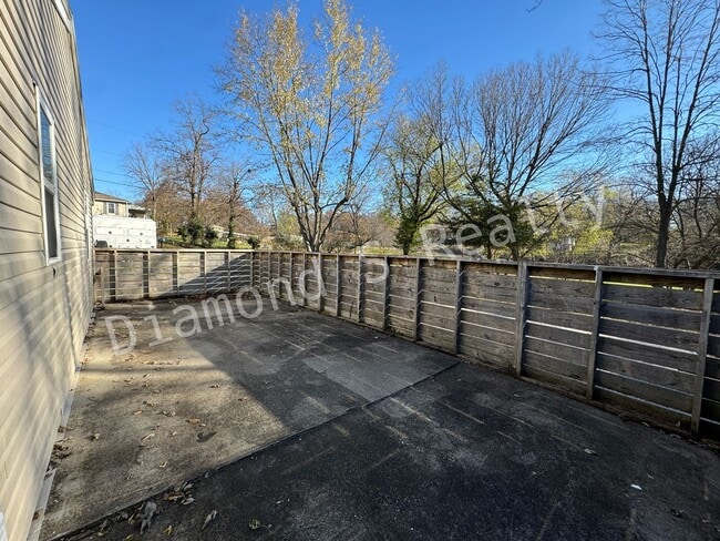 Building Photo - Country Setting!  2 Bed/2 Bath Home
