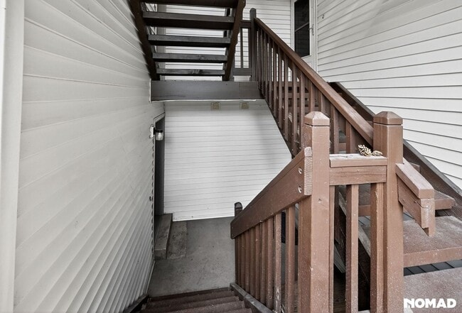 Building Photo - 17403 E Mansfield Ave