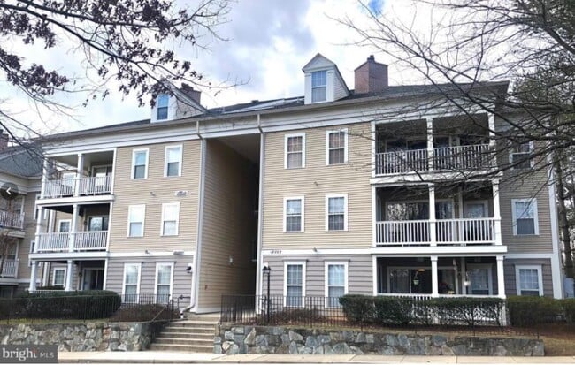 Building Photo - 18003 Cloppers Mill Terrace