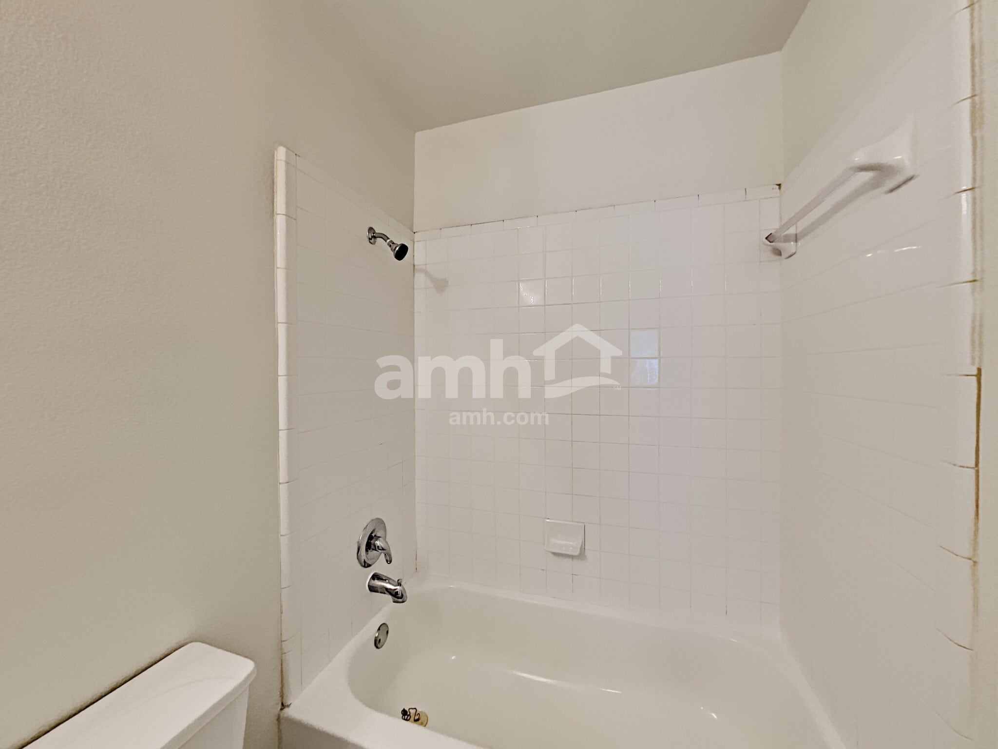 Building Photo - 2915 Encino Riv