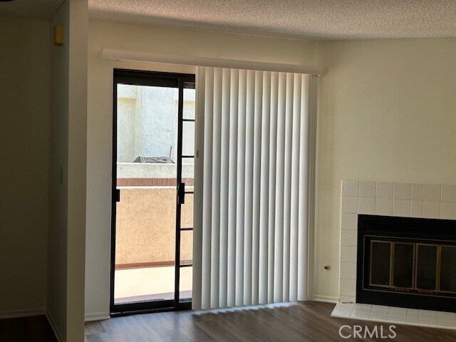 Building Photo - 2931 Plaza del Amo