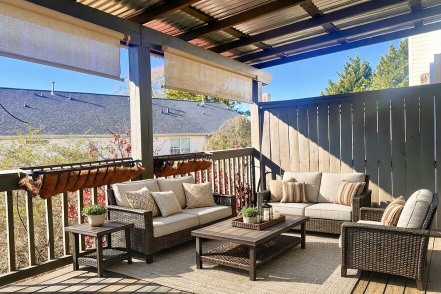 Building Photo - 307 Savoy Ct