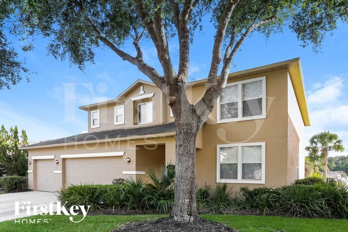 Building Photo - 76112 Deerwood Dr