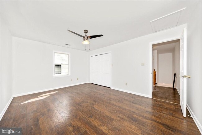 Building Photo - 1552 Crest View Ave