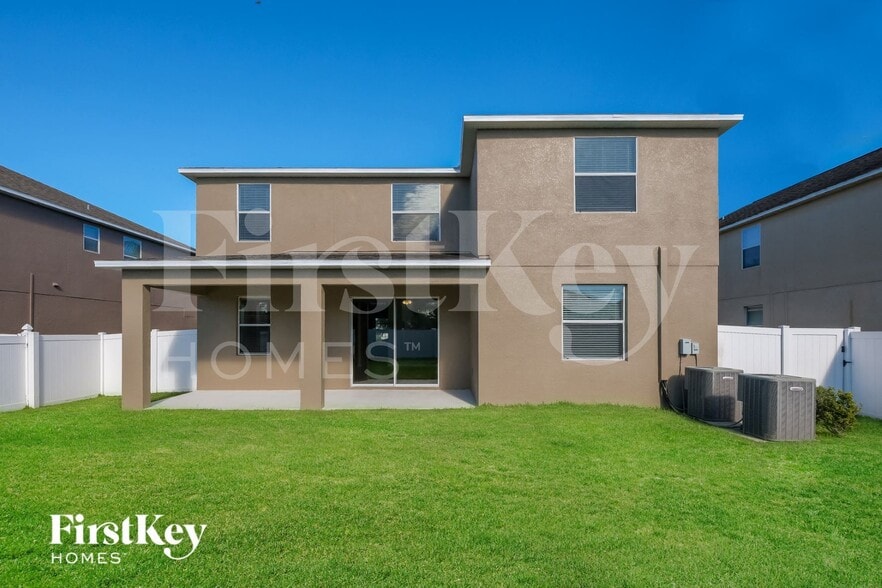 Building Photo - 10833 Kirkwall Port Dr