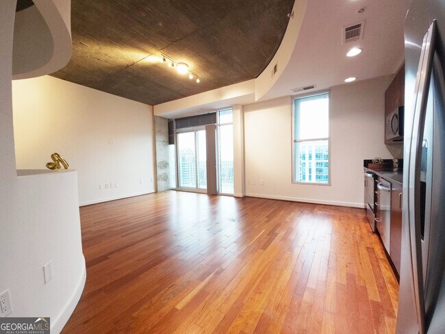 Building Photo - 250 Pharr Rd NE