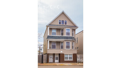 Building Photo - 5117 N Western Ave