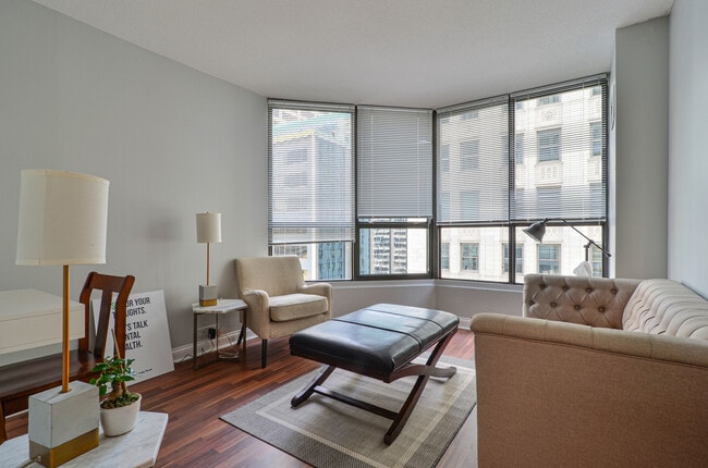Building Photo - 405 N Wabash Ave