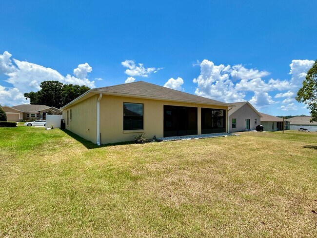 Building Photo - Designed for Living! 4beds, 2baths, attic ...