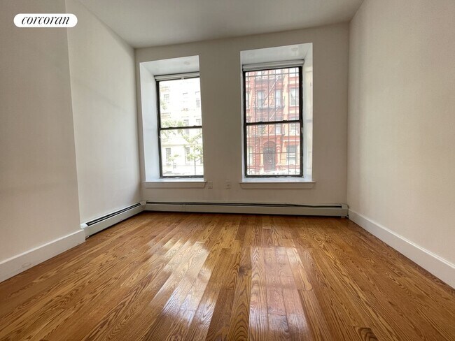 Building Photo - 312 W 121st St