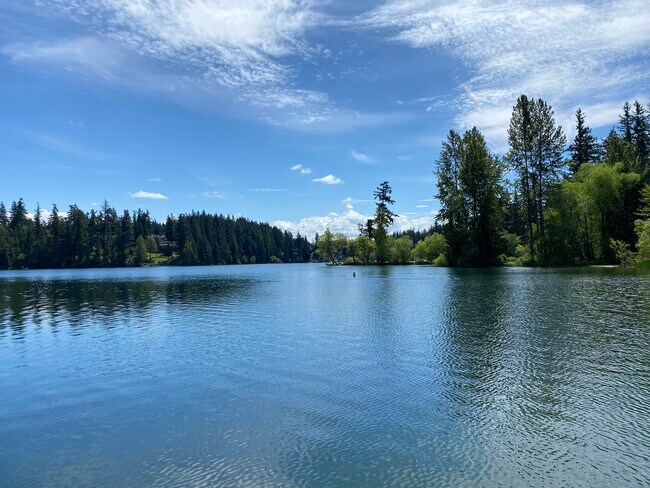 Building Photo - 25733 Lake Wilderness Country Club Dr SE