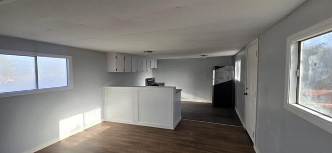 Building Photo - 2623 W Black Creek Rd