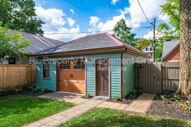 Building Photo - 322 Wilber Ave