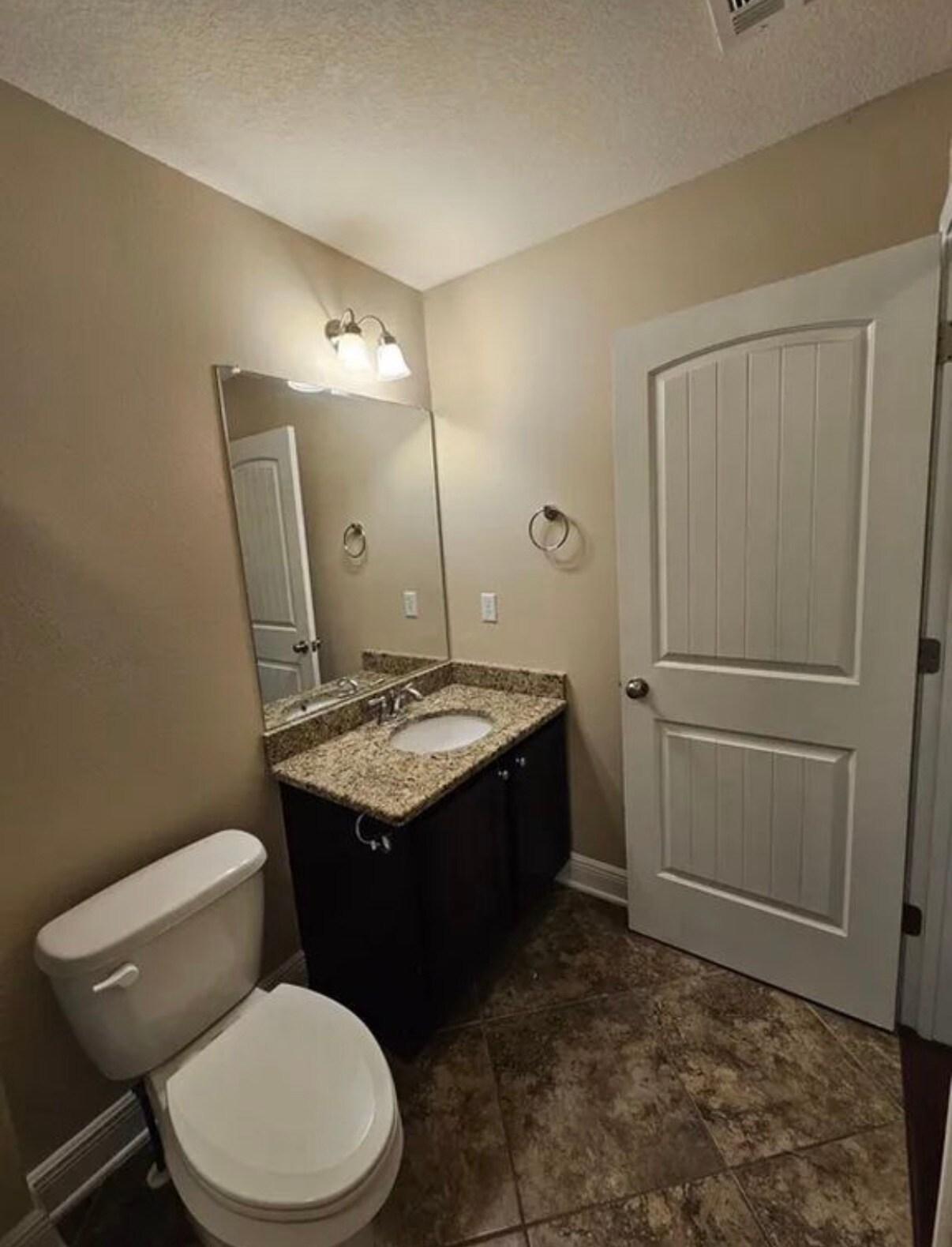 2nd Bathroom - 2127 Wilsons Plover Cir