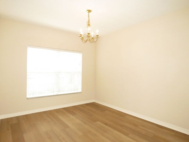 Building Photo - Townhouse in Fishhawk Ridge 2bd/2.5 bath